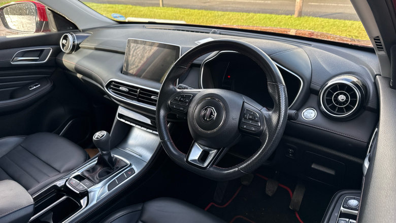 MG HS 1.5 T-GDI Trophy 5dr Petrol Hatchback